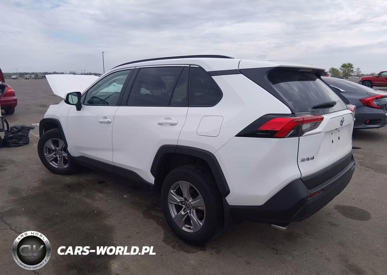 2023 Toyota Rav4 Xle VIN:2T3P1RFV3PC341340 - 3