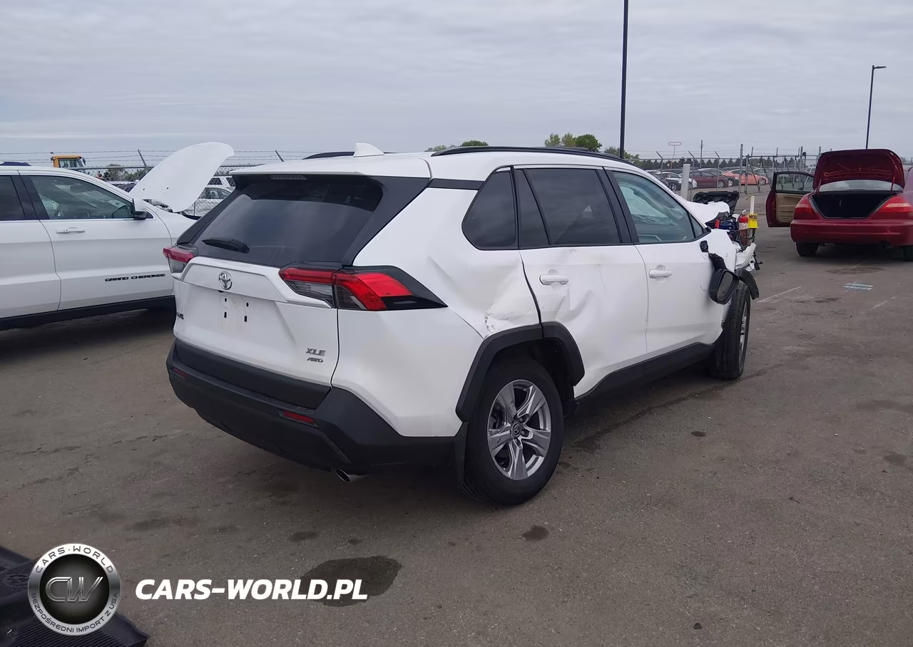 2023 Toyota Rav4 Xle VIN:2T3P1RFV3PC341340 - 4