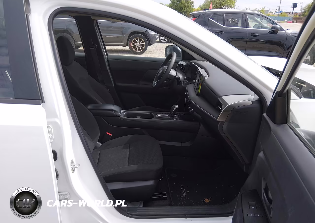 2025 Nissan Kicks S Intelligent Awd VIN:3N8AP6BB0SL365371 - 5