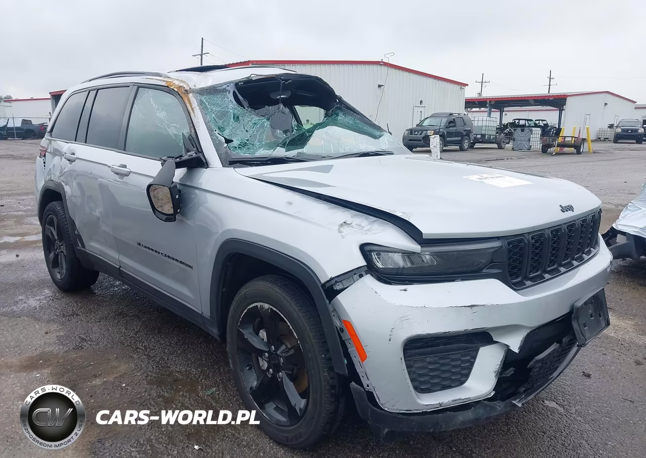 2022 Jeep Grand Cherokee Altitude 4X4 – zdjęcie 1 z 11