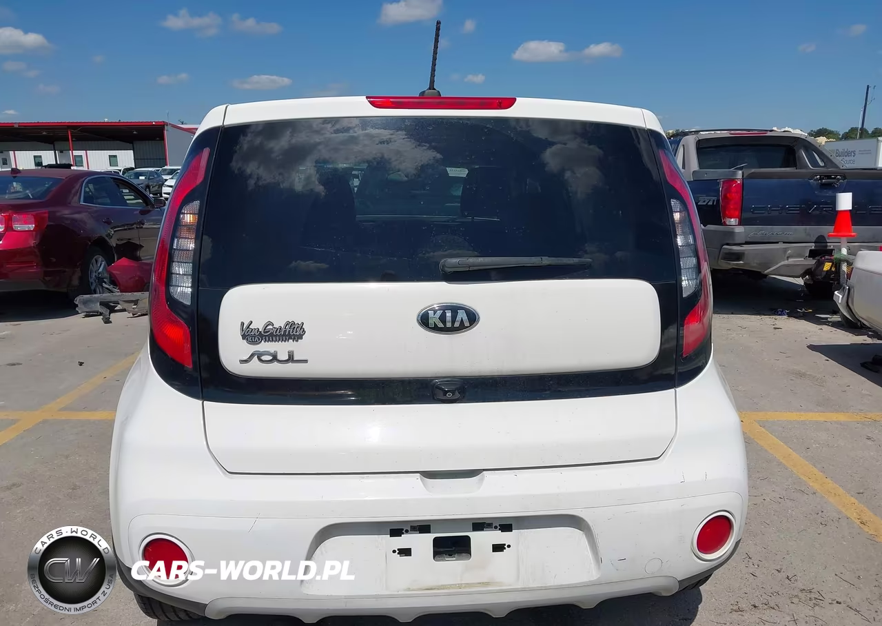 2019 Kia Soul + VIN:KNDJP3A57K7675060 - 16