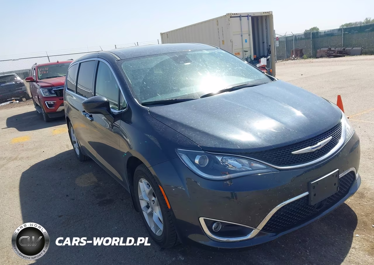 2019 Chrysler Pacifica Touring Plus – zdjęcie 1 z 16