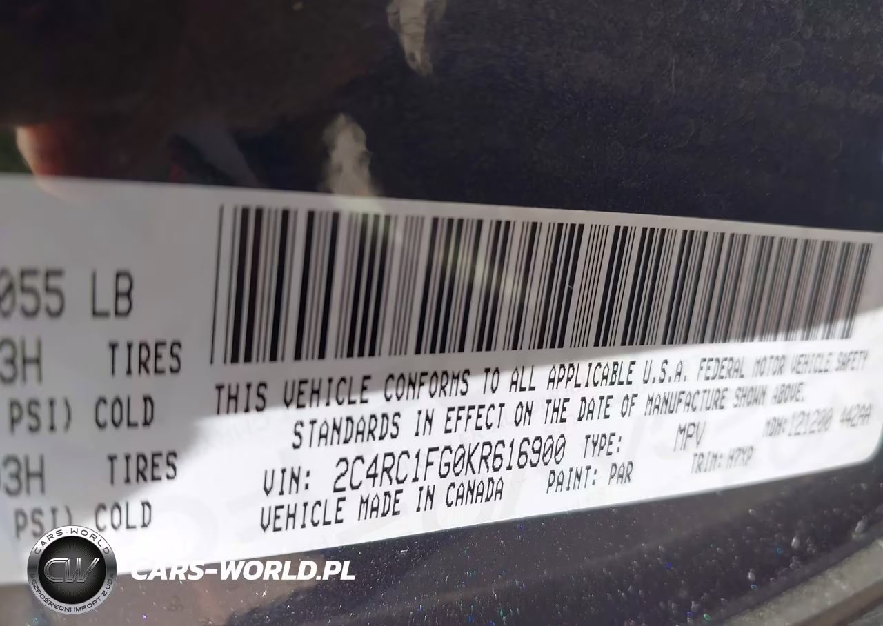 2019 Chrysler Pacifica Touring Plus VIN:2C4RC1FG0KR616900 - 9
