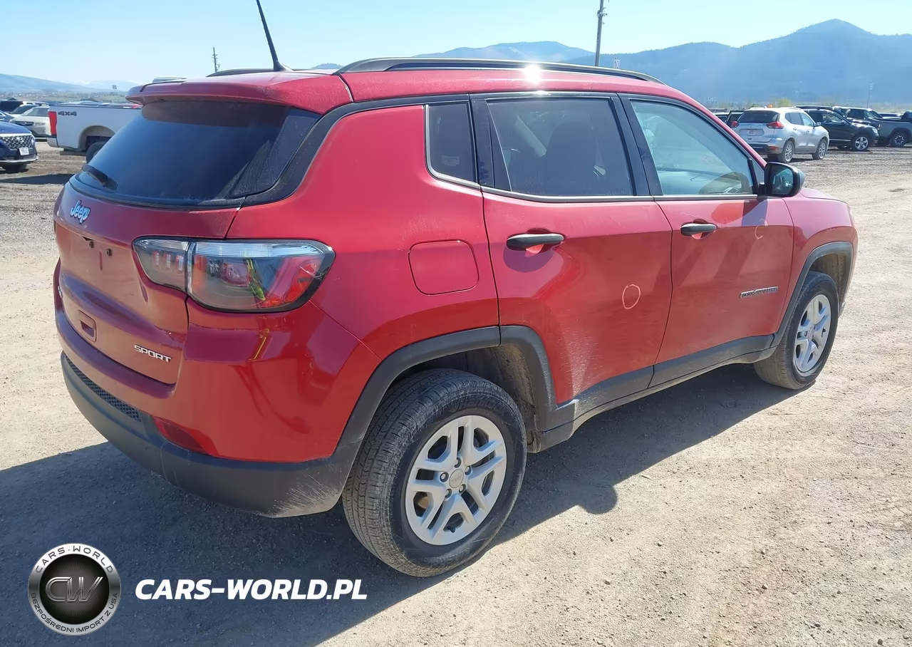 2018 Jeep Compass Sport 4X4 VIN:3C4NJDAB9JT392278 - 4