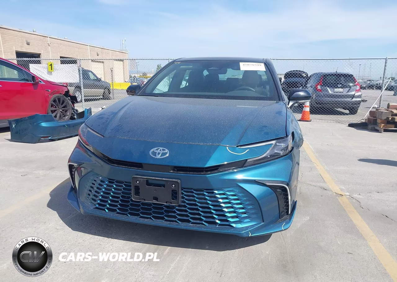 2026 Toyota Camry Xse VIN:4T1DAACKXTU280875 - 13