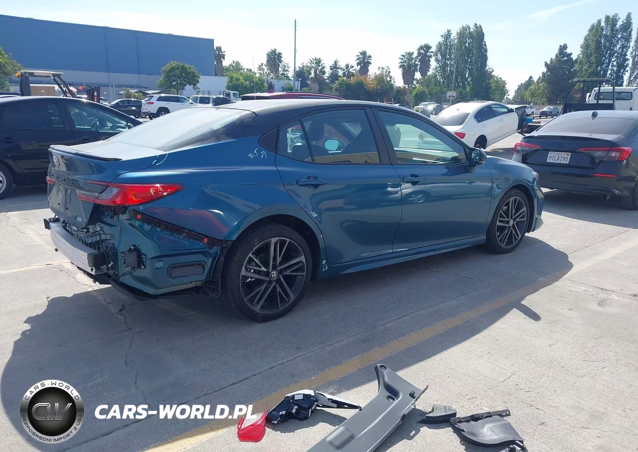 2026 Toyota Camry Xse VIN:4T1DAACKXTU280875 - 4