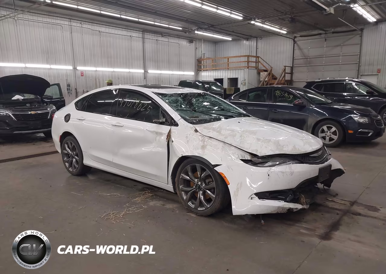 2016 Chrysler 200 S – zdjęcie 1 z 13