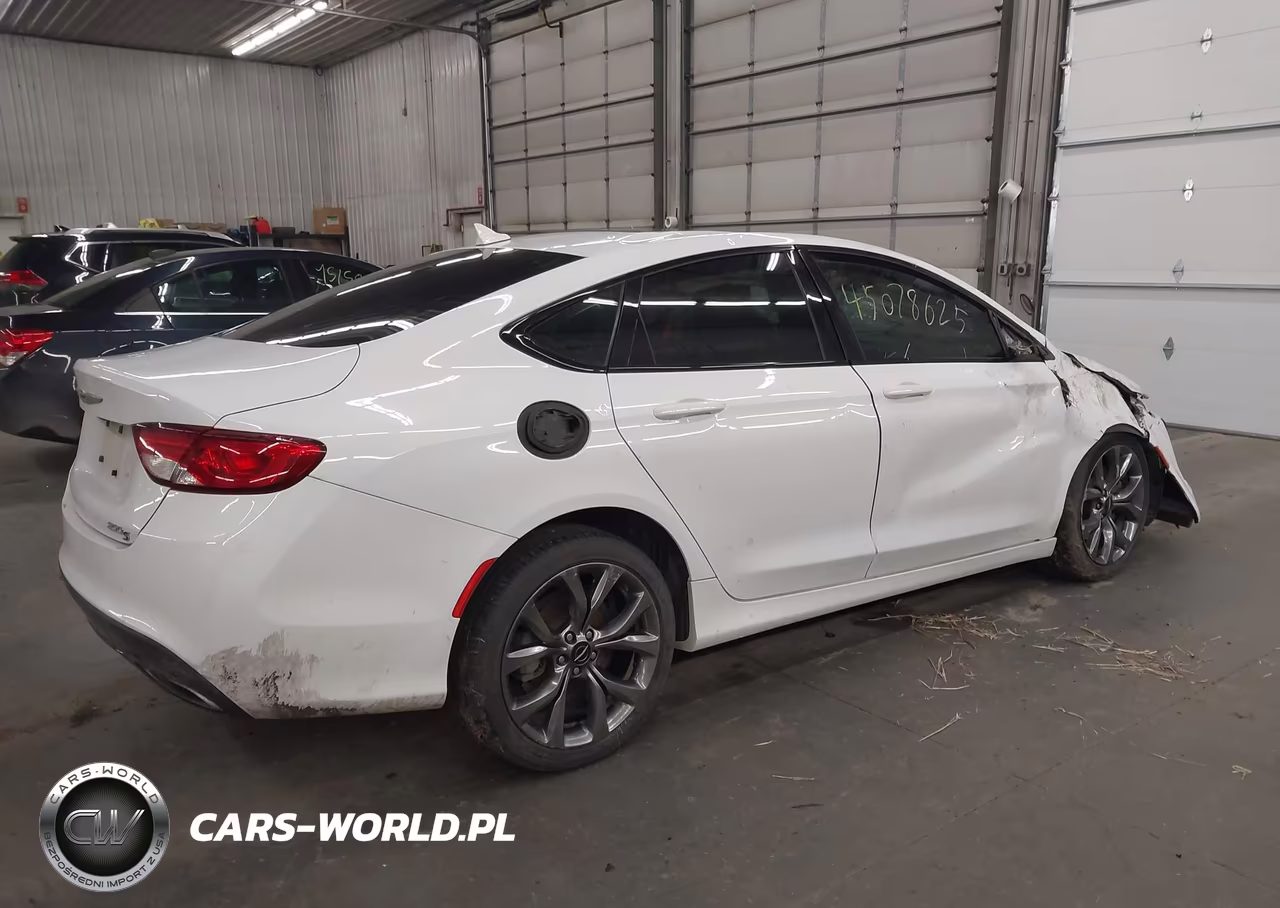 2016 Chrysler 200 S VIN:1C3CCCBB4GN184011 - 4