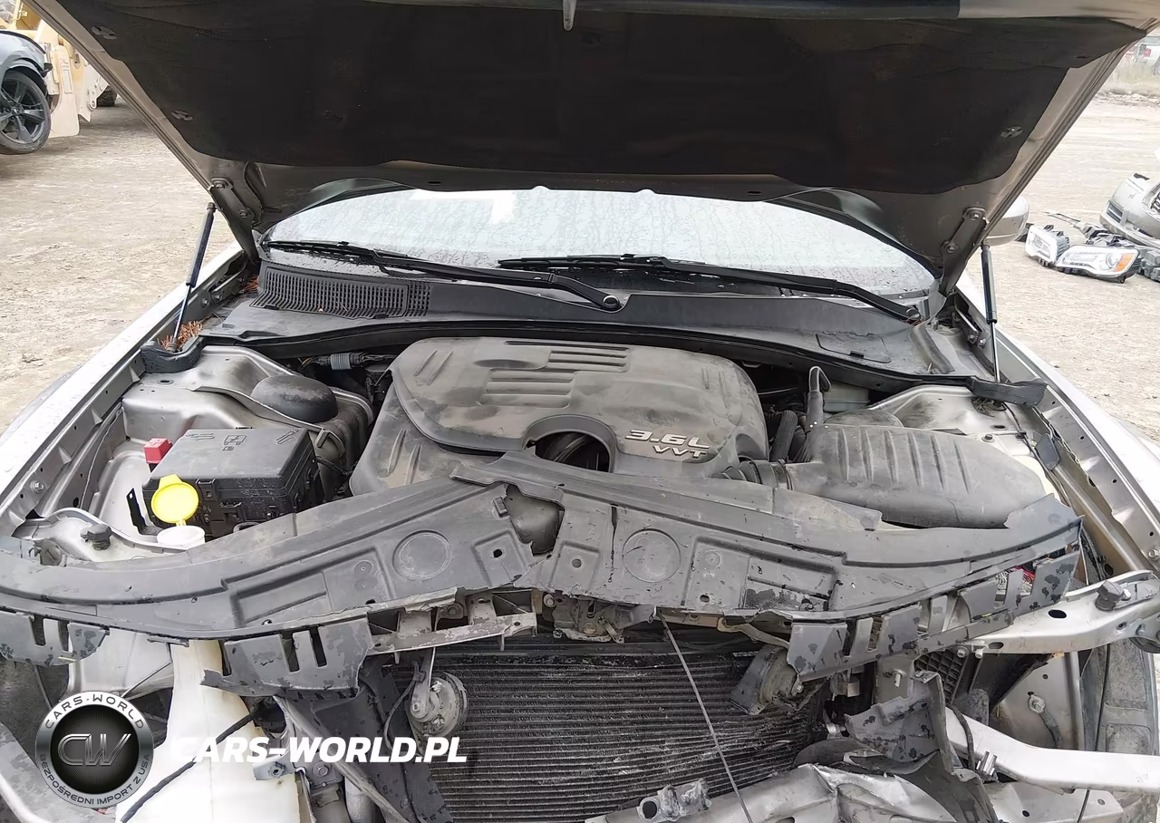 2014 Chrysler 300 VIN:2C3CCAAG8EH228700 - 10