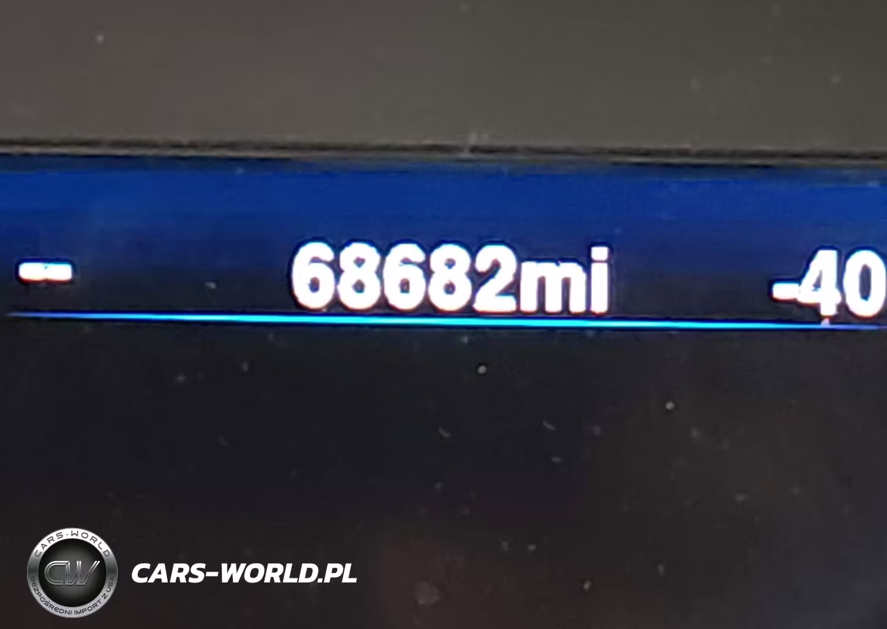 2014 Chrysler 300 VIN:2C3CCAAG8EH228700 - 16