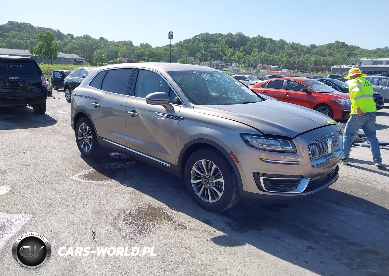 2020 Lincoln Nautilus Standard