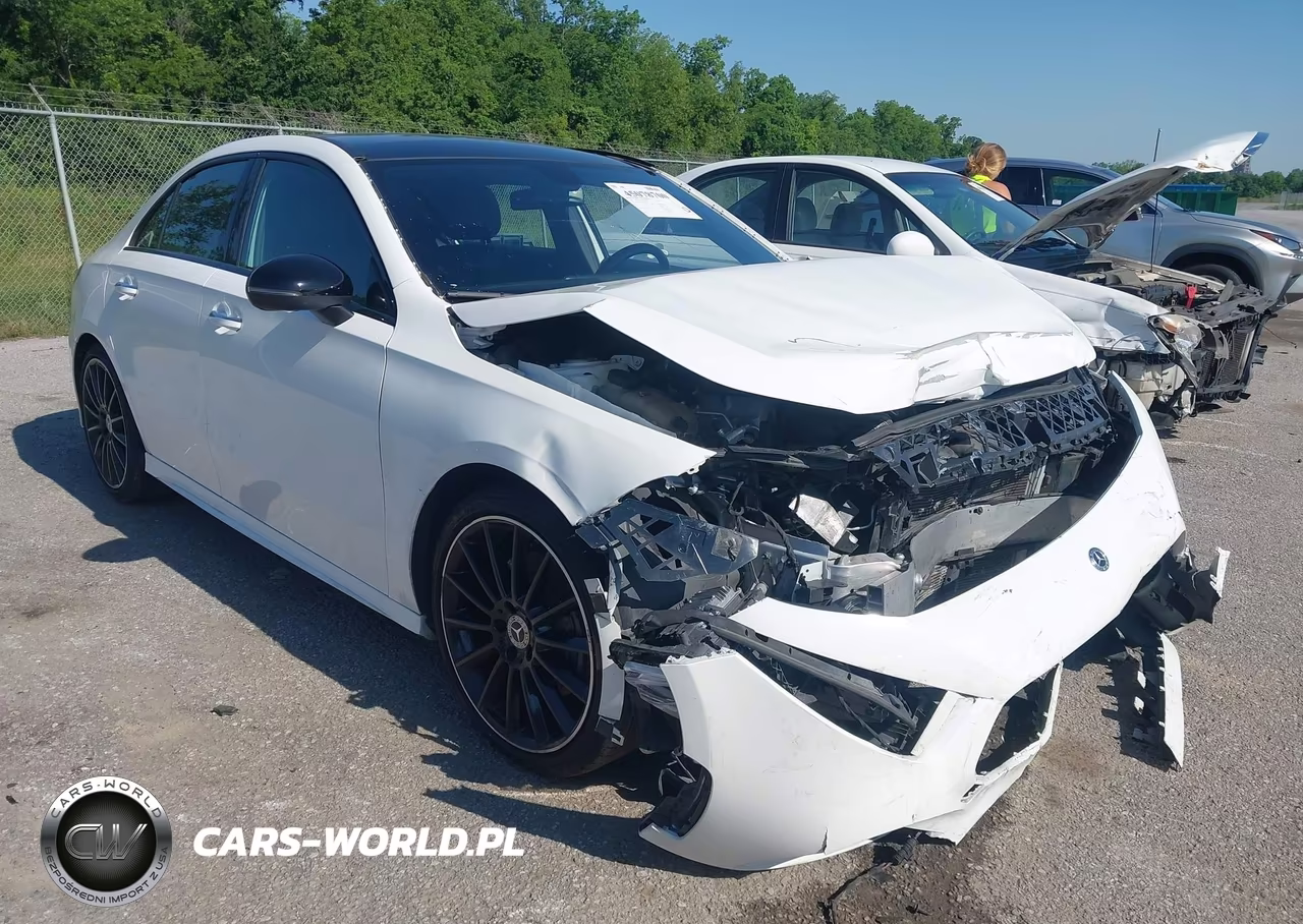 2019 Mercedes-Benz A 220 – zdjęcie 1 z 16