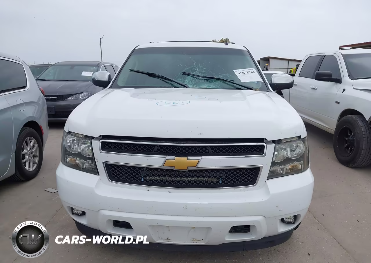 2007 Chevrolet Tahoe Ls VIN:1GNFC13C47R323266 - 12
