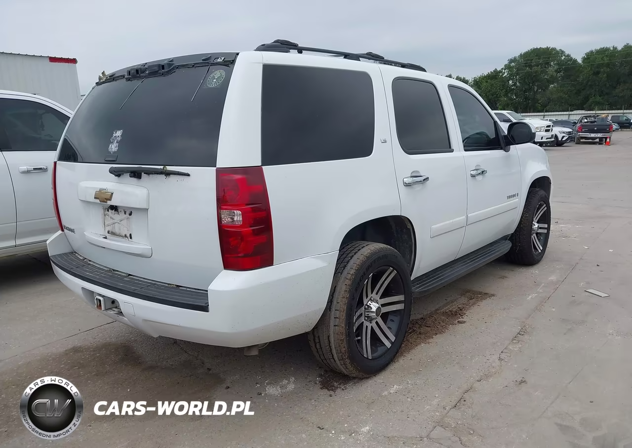 2007 Chevrolet Tahoe Ls VIN:1GNFC13C47R323266 - 4