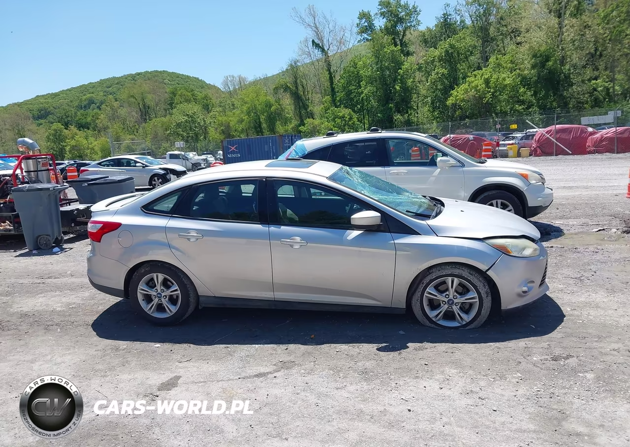 2012 Ford Focus Se VIN:1FAHP3F28CL229642 - 13