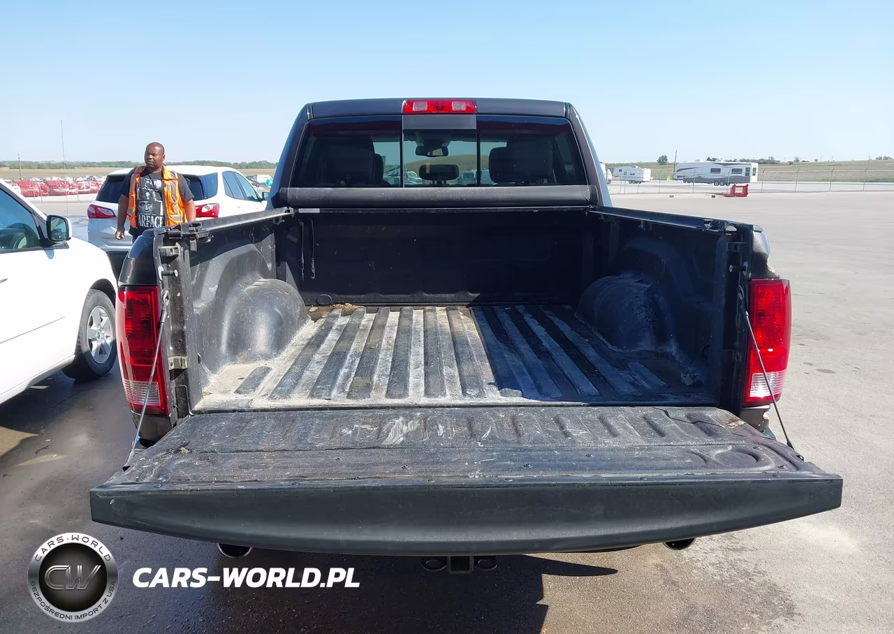 2016 Ram 1500 Big Horn VIN:3C6RR7LTXGG276372 - 18
