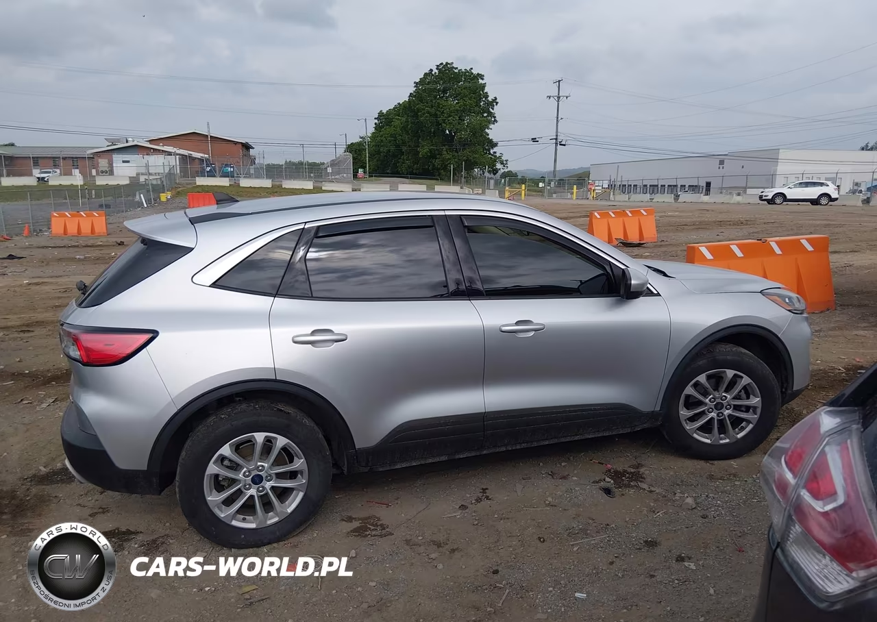 2020 Ford Escape Se VIN:1FMCU9G64LUC72639 - 13