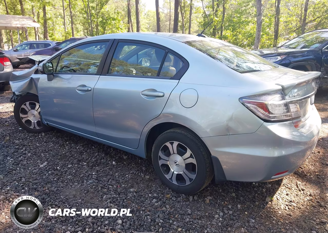 2013 Honda Civic Hybrid VIN:19XFB4F27DE203324 - 3