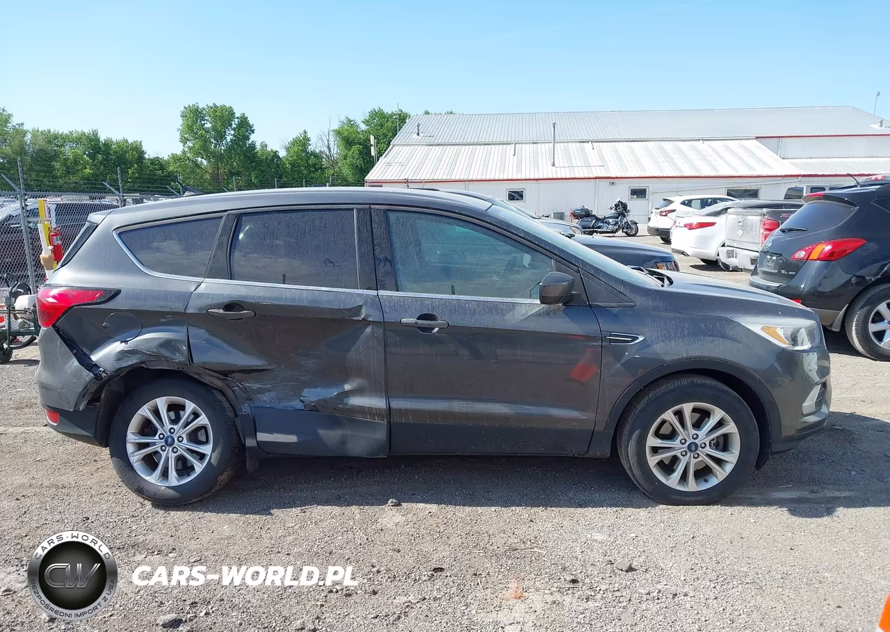 2019 Ford Escape Se VIN:1FMCU9GD7KUB68613 - 13