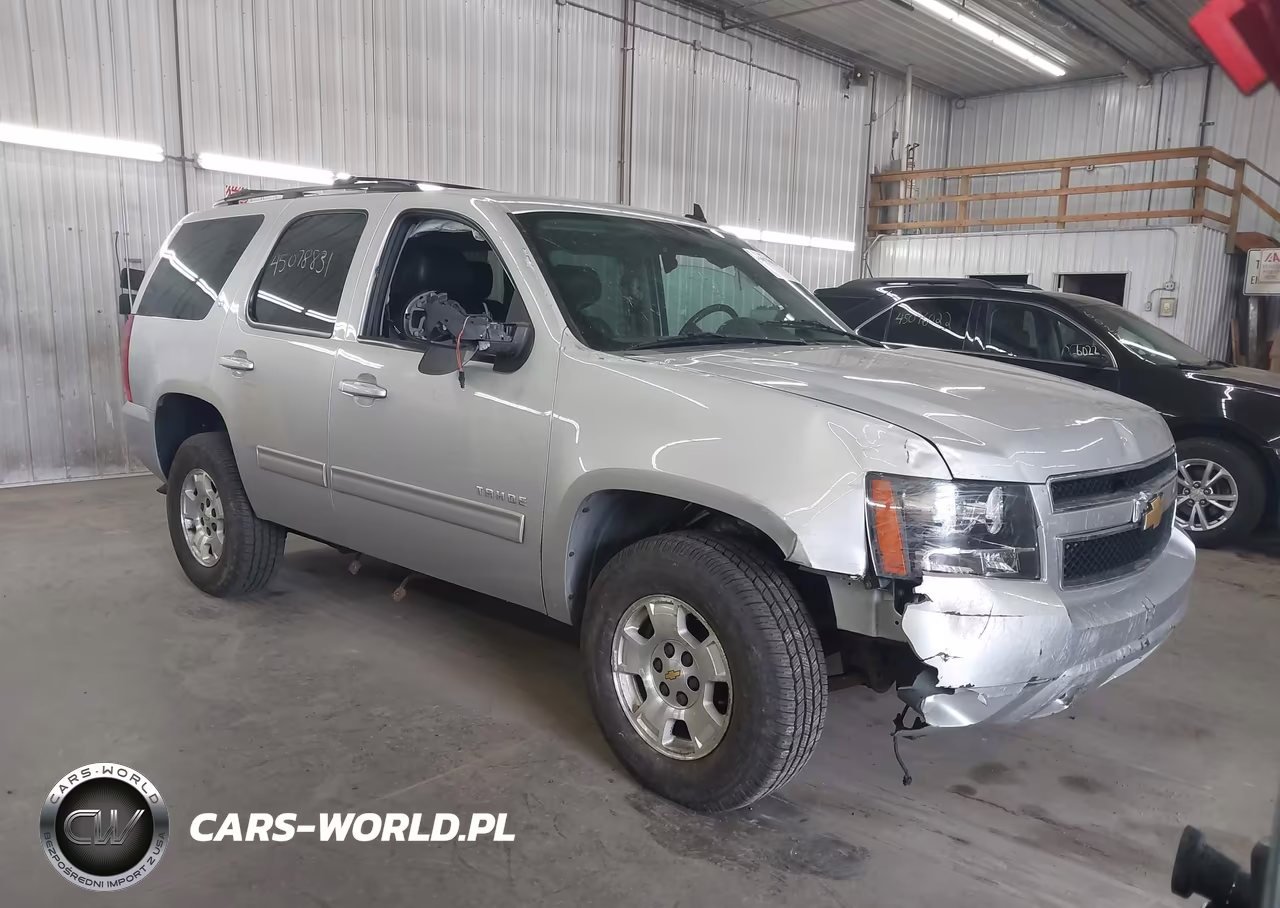 2013 Chevrolet Tahoe Lt – zdjęcie 1 z 17