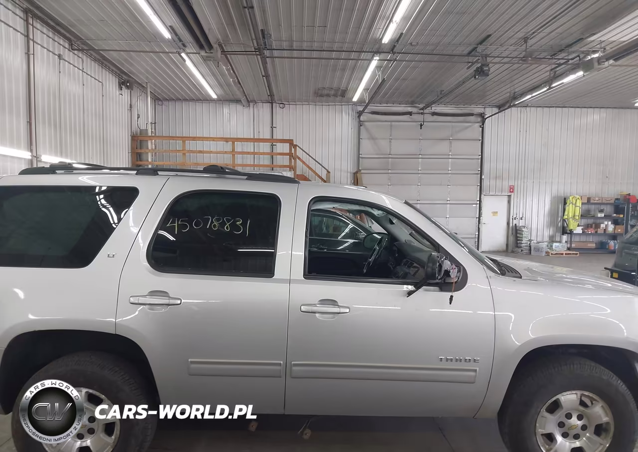 2013 Chevrolet Tahoe Lt VIN:1GNSKBE09DR263667 - 14