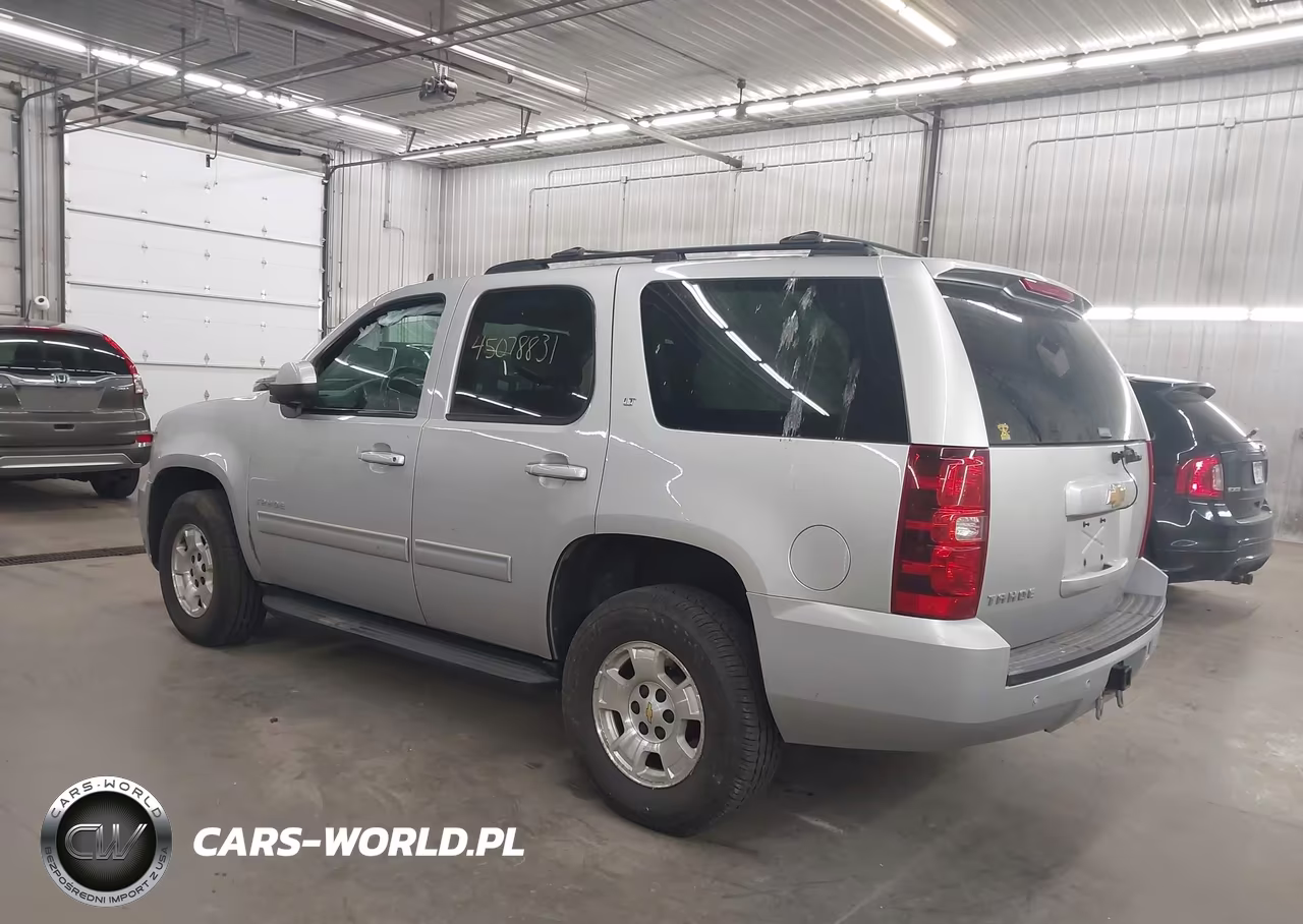 2013 Chevrolet Tahoe Lt VIN:1GNSKBE09DR263667 - 3