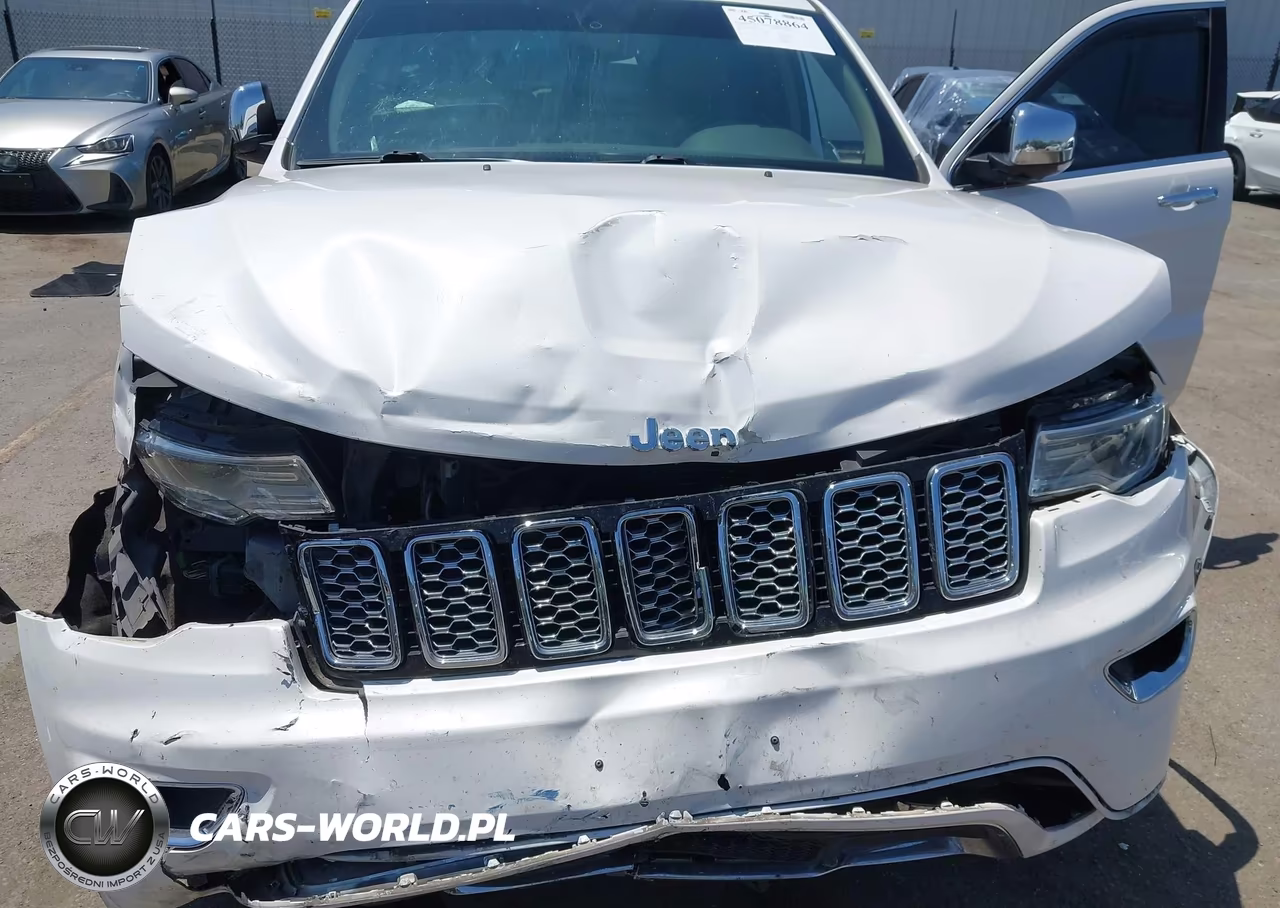 2017 Jeep Grand Cherokee Overland 4X4 VIN:1C4RJFCG4HC790283 - 6