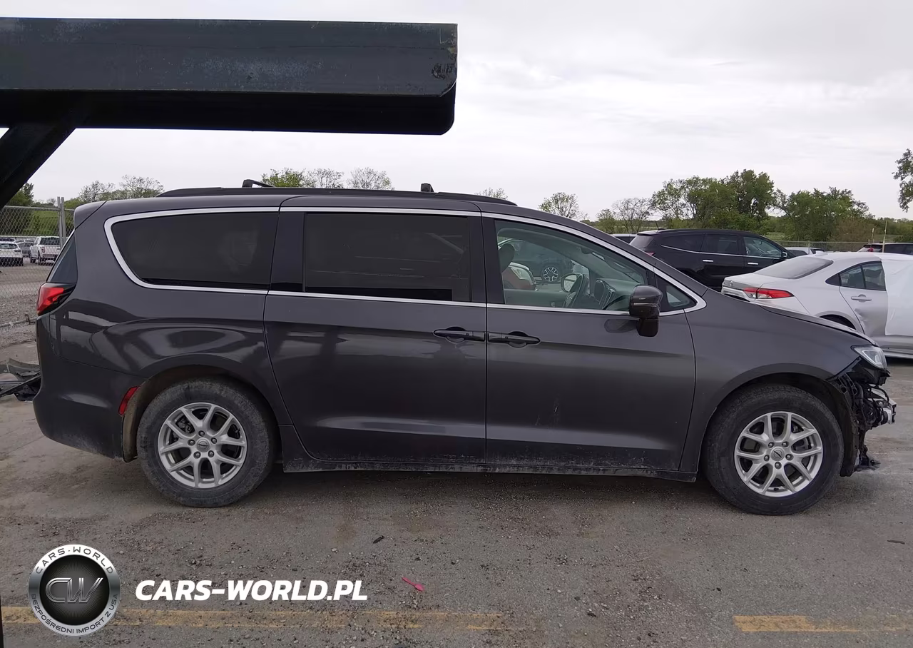 2022 Chrysler Pacifica Touring L VIN:2C4RC1BG9NR122349 - 14