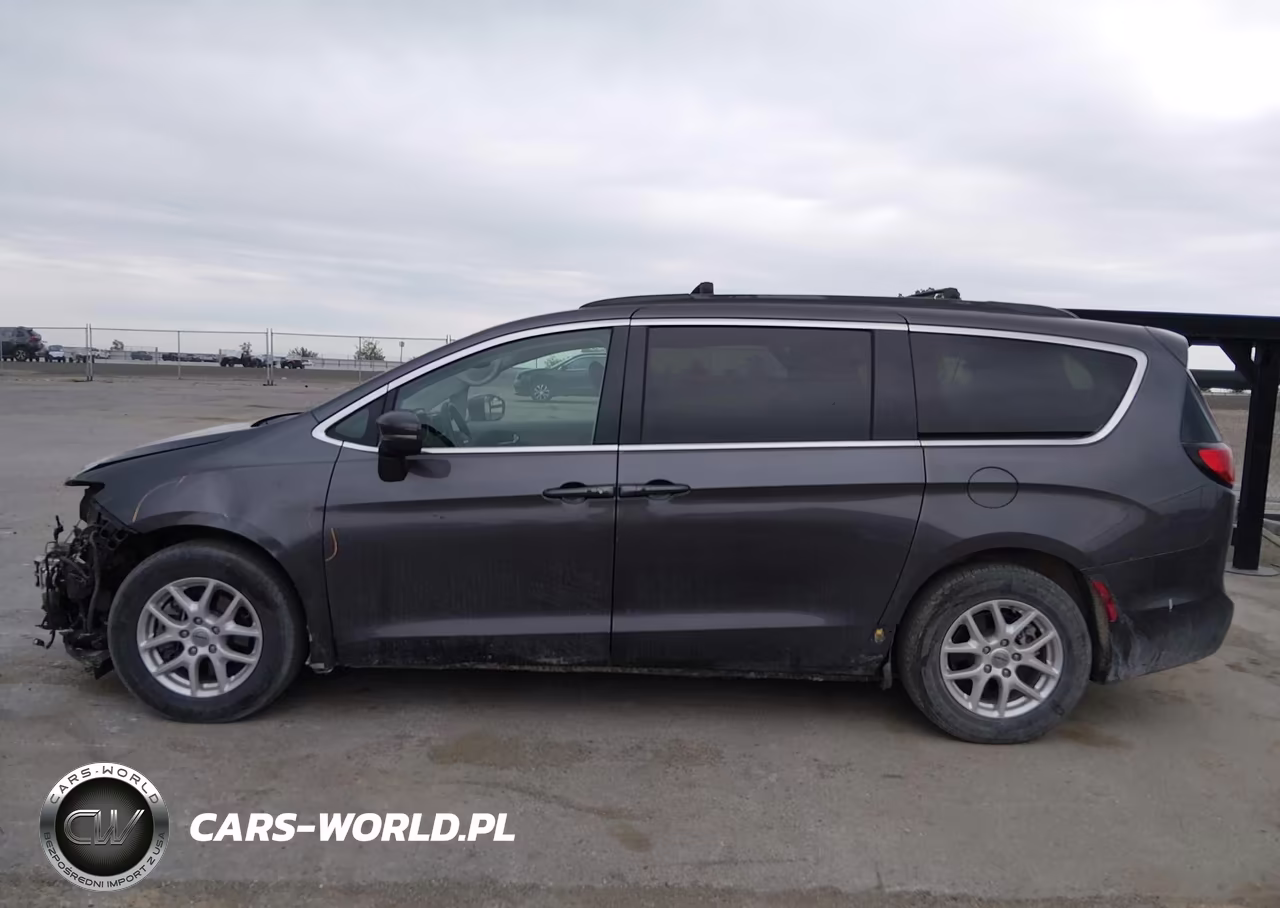 2022 Chrysler Pacifica Touring L VIN:2C4RC1BG9NR122349 - 15