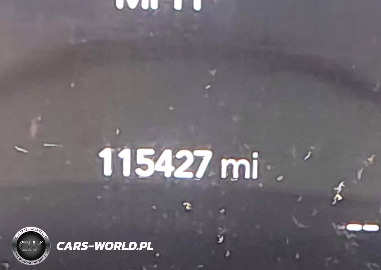 2022 Chrysler Pacifica Touring L VIN:2C4RC1BG9NR122349 - 16