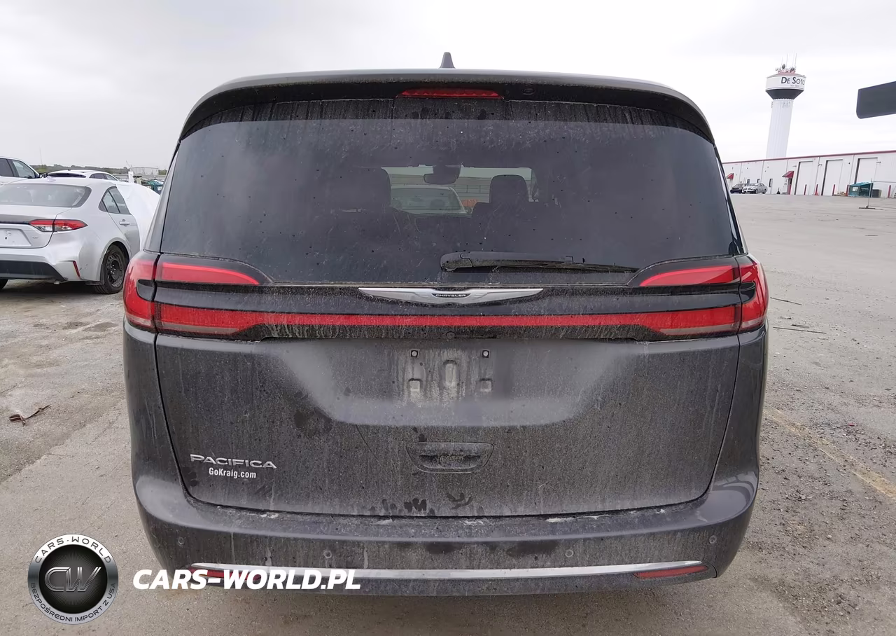 2022 Chrysler Pacifica Touring L VIN:2C4RC1BG9NR122349 - 17