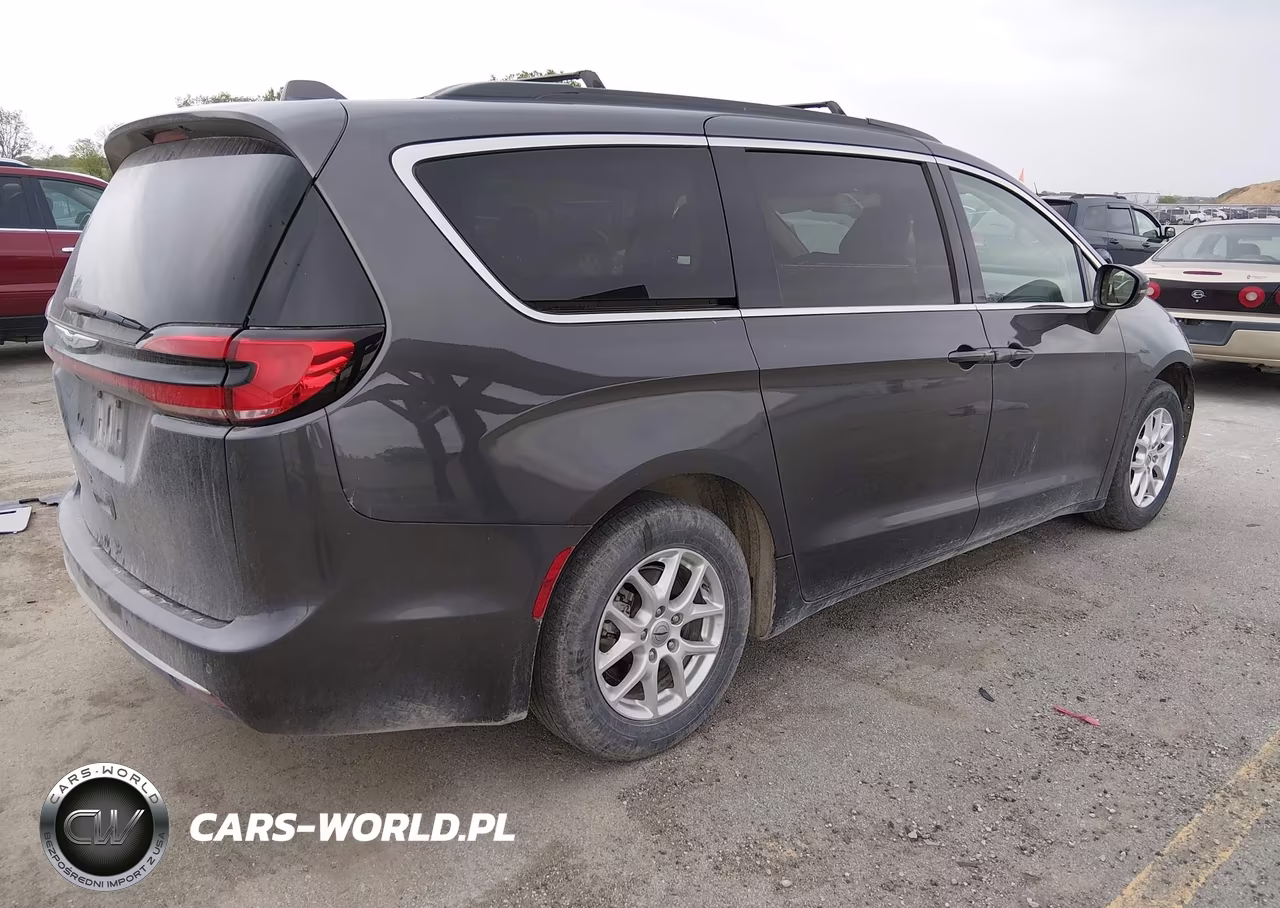 2022 Chrysler Pacifica Touring L VIN:2C4RC1BG9NR122349 - 4