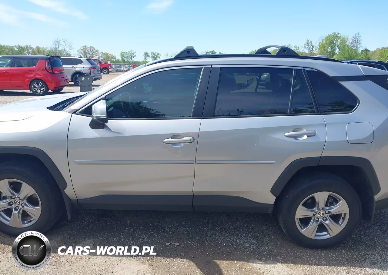 2025 Toyota Rav4 Xle VIN:2T3P1RFV8SW566991 - 14