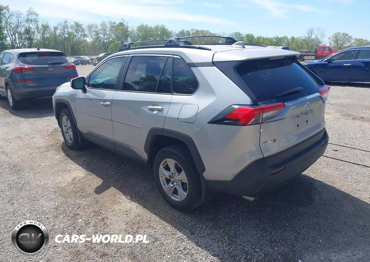 2025 Toyota Rav4 Xle VIN:2T3P1RFV8SW566991 - 3