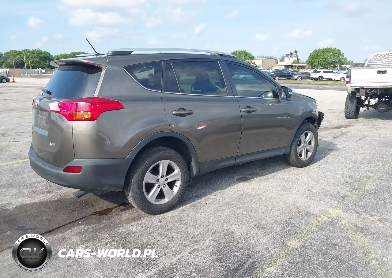 2014 Toyota Rav4 Xle VIN:2T3WFREVXEW087877 - 4