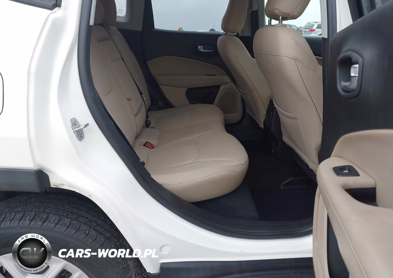 2018 Jeep Compass Sport 4X4 VIN:3C4NJDAB0JT392282 - 8