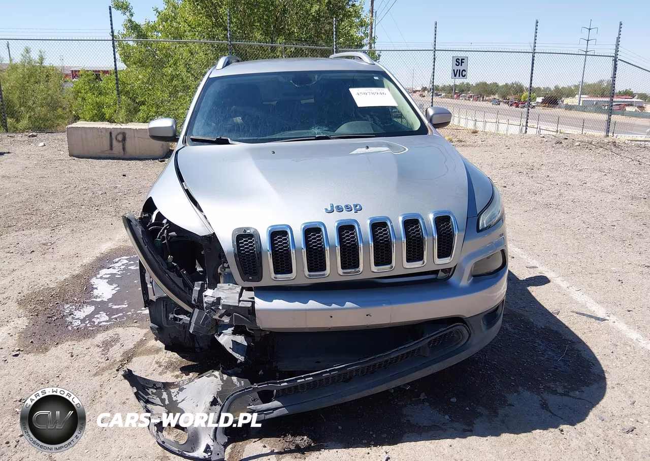 2016 Jeep Cherokee Latitude VIN:1C4PJLCS0GW287969 - 13