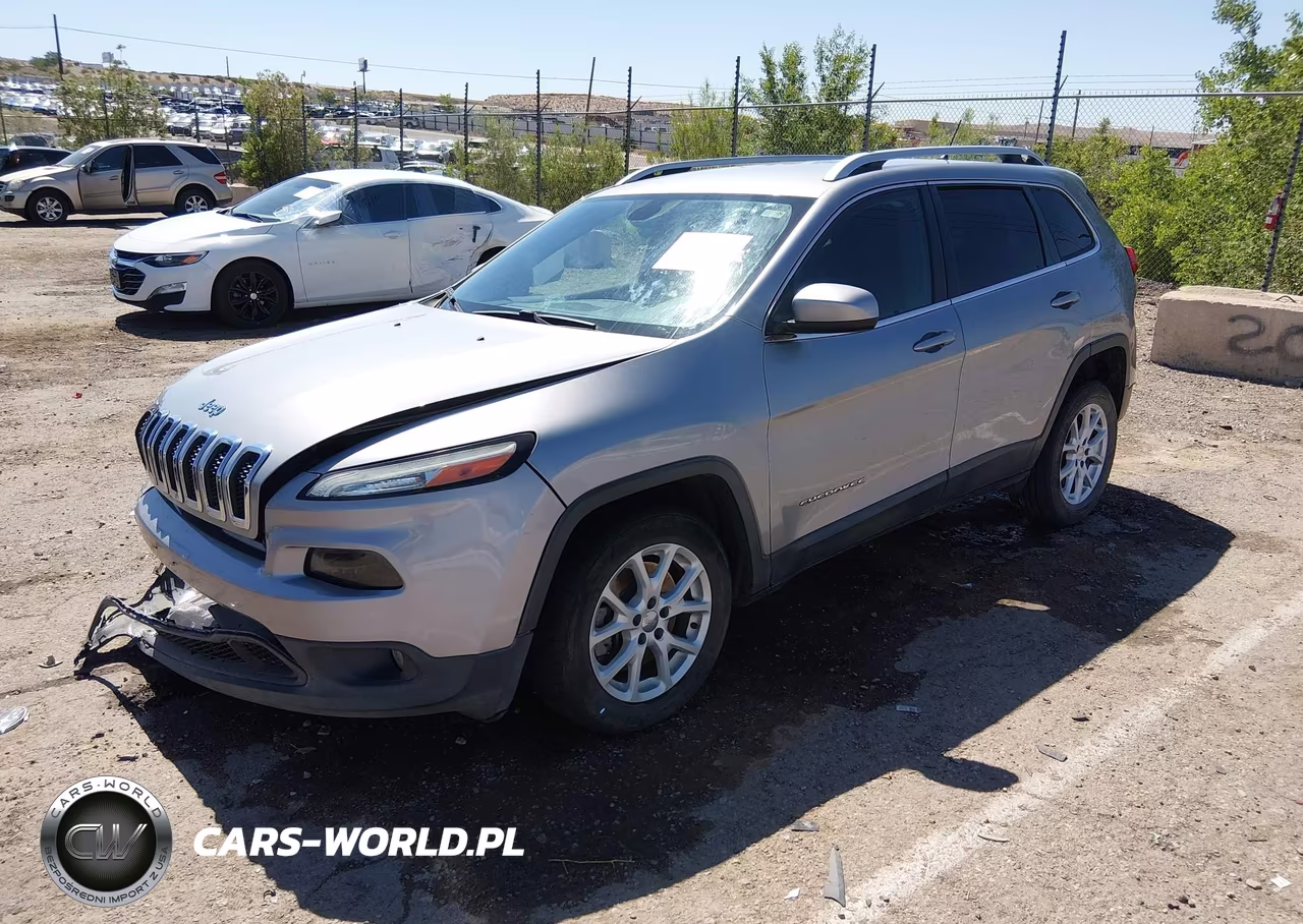 2016 Jeep Cherokee Latitude VIN:1C4PJLCS0GW287969 - 2
