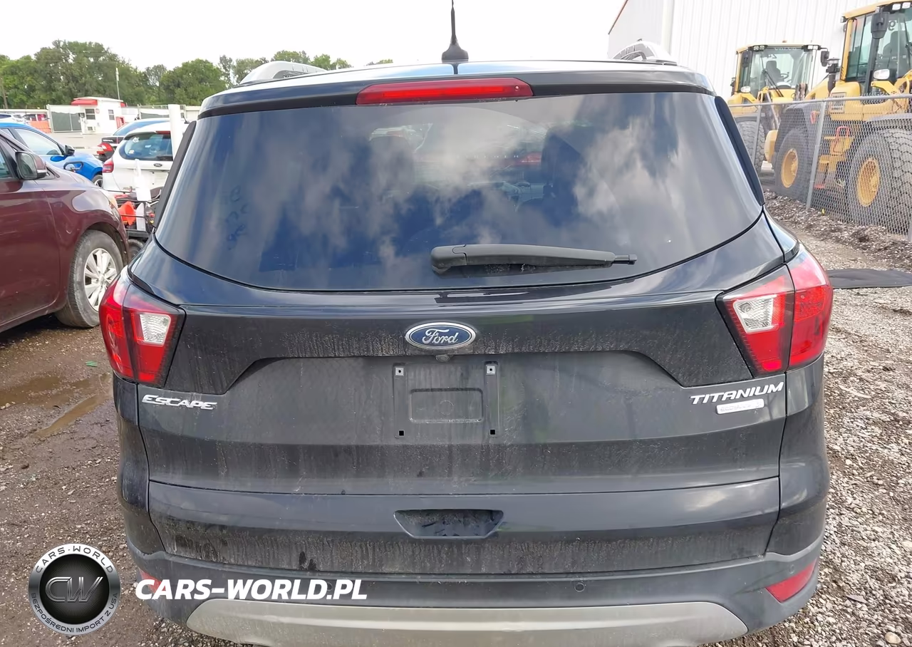 2019 Ford Escape Titanium VIN:1FMCU0J95KUA18113 - 16