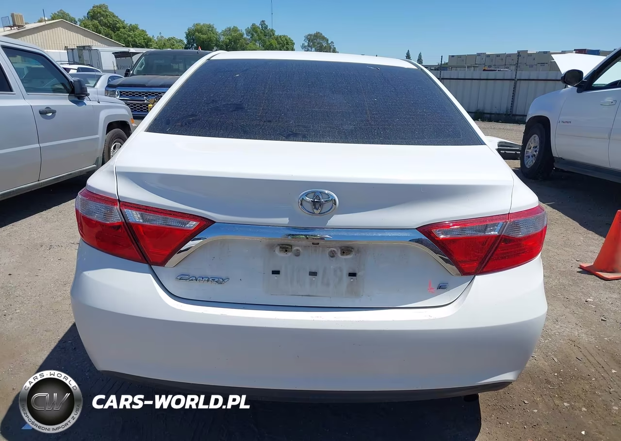 2017 Toyota Camry Le VIN:4T1BF1FK9HU349471 - 16