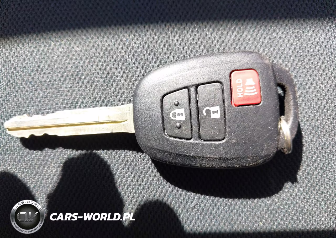 2018 TOYOTA PRIUS C VIN:JTDKDTB31J1615383 - 11