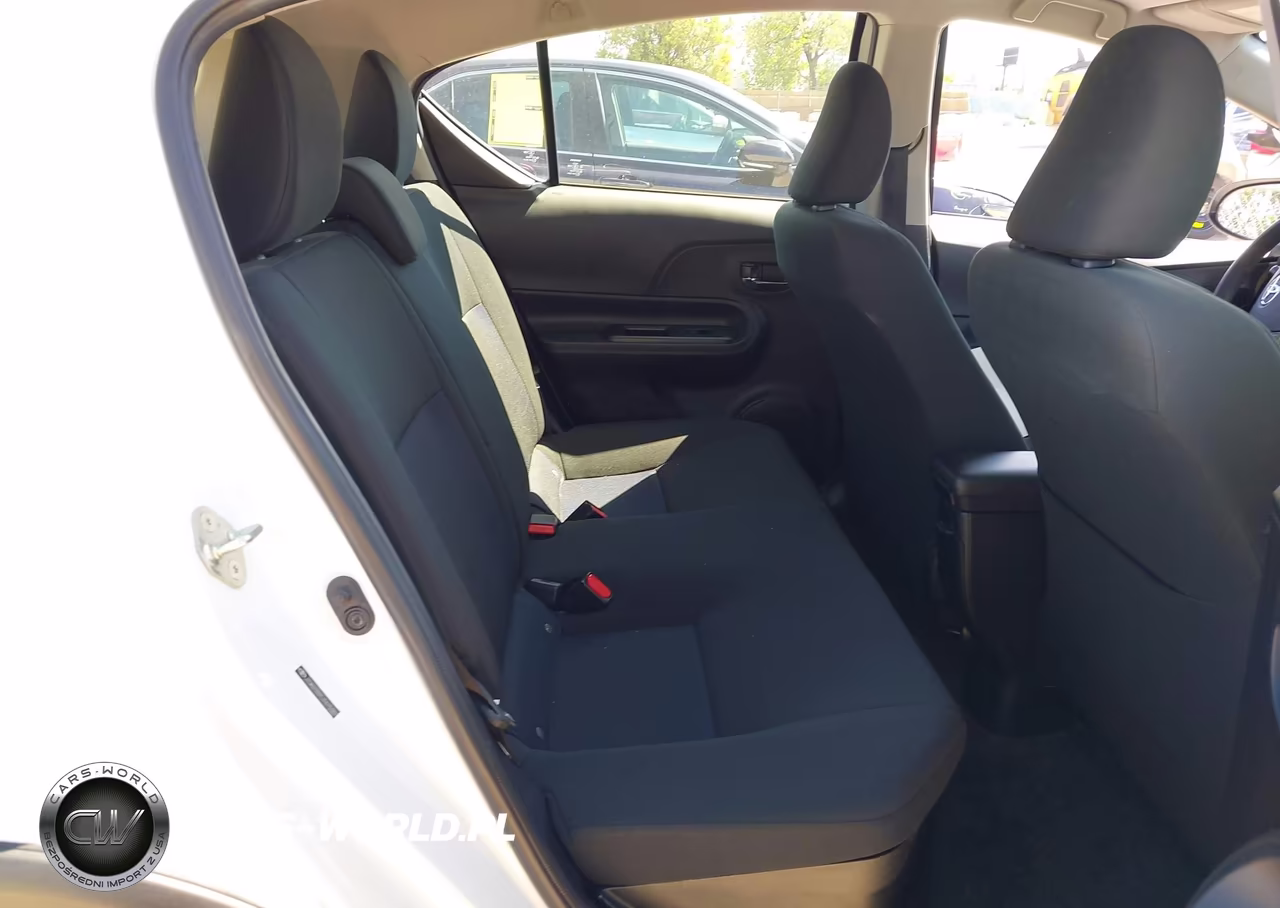 2018 TOYOTA PRIUS C VIN:JTDKDTB31J1615383 - 8
