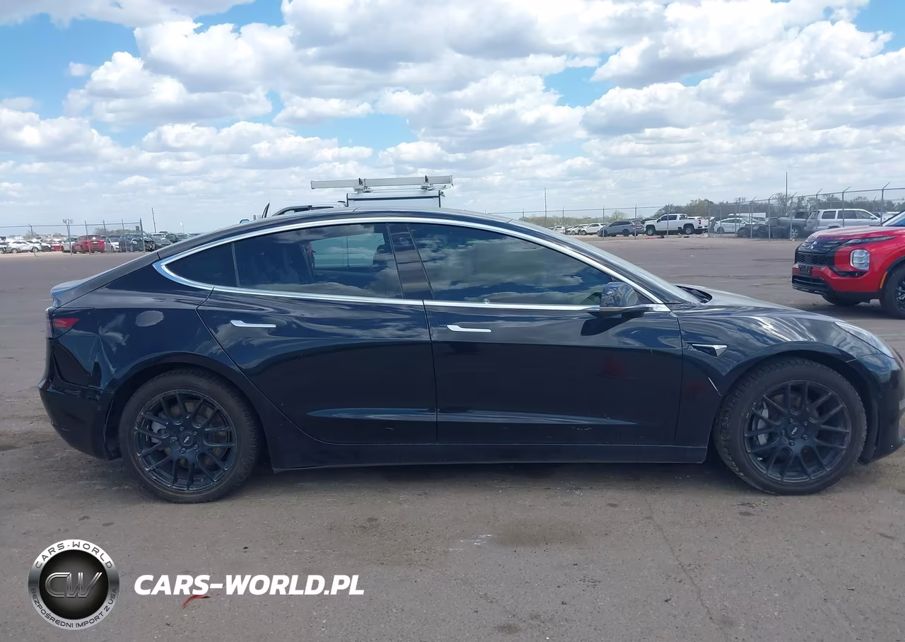 2018 Tesla Model 3 Long Range-Performance VIN:5YJ3E1EB8JF127192 - 12