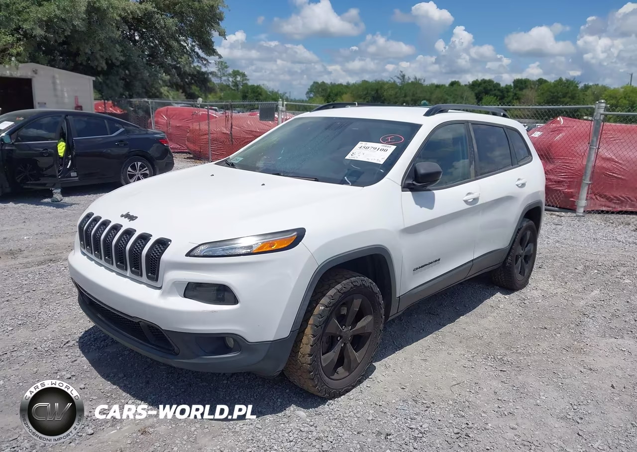 2018 Jeep Cherokee Latitude Fwd VIN:1C4PJLCB8JD620180 - 2