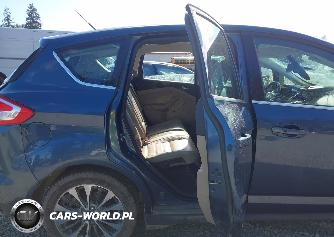 2018 Ford C-Max Hybrid Titanium VIN:1FADP5DU7JL105583 - 8