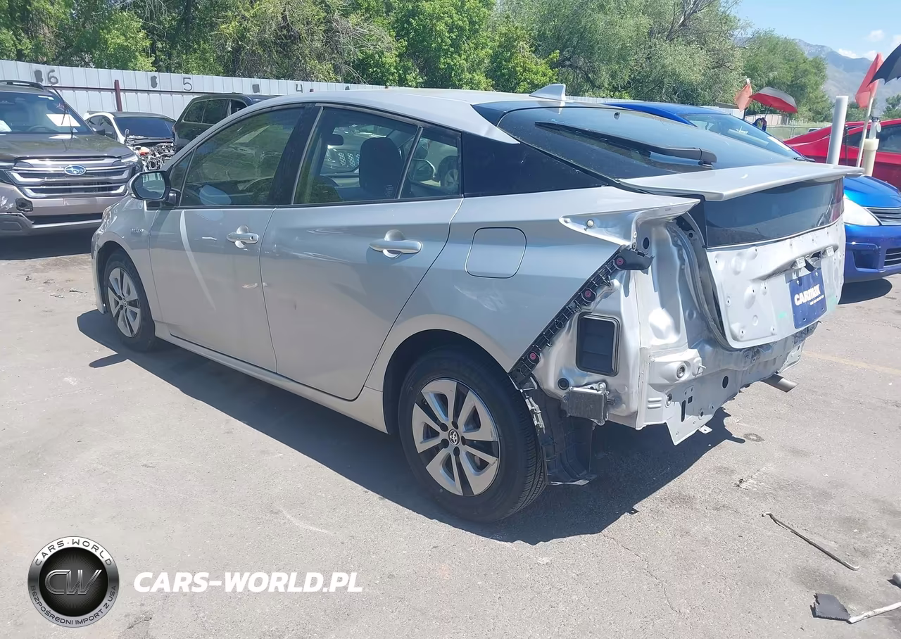 2018 Toyota Prius Two VIN:JTDKBRFU0J3600504 - 3