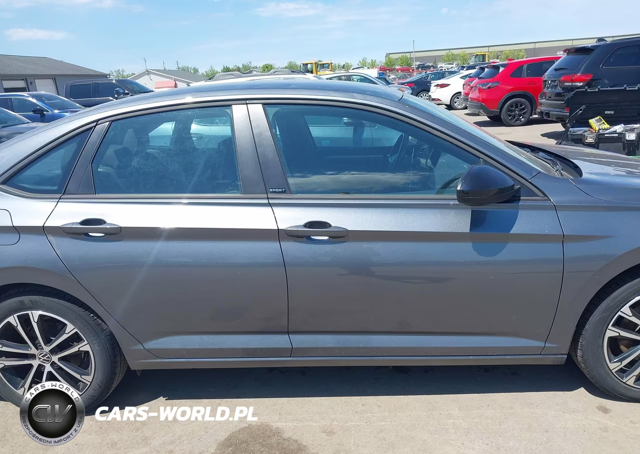 2023 Volkswagen Jetta 1.5T Sport VIN:3VWBM7BUXPM019942 - 13