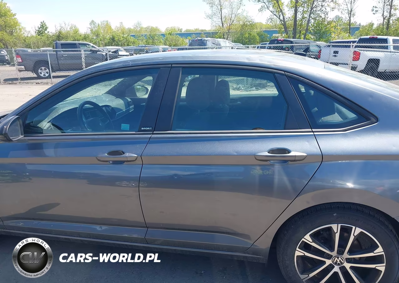2023 Volkswagen Jetta 1.5T Sport VIN:3VWBM7BUXPM019942 - 14