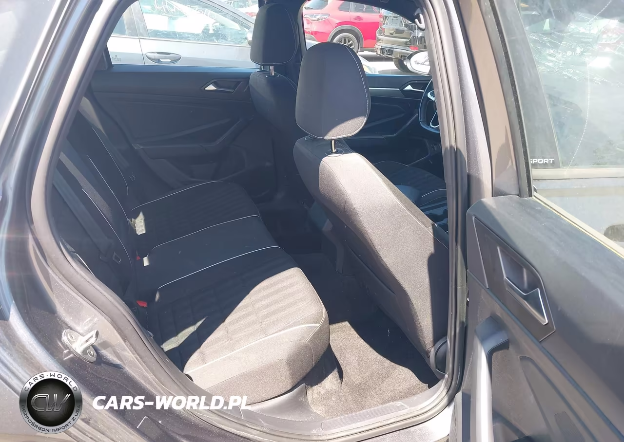2023 Volkswagen Jetta 1.5T Sport VIN:3VWBM7BUXPM019942 - 8