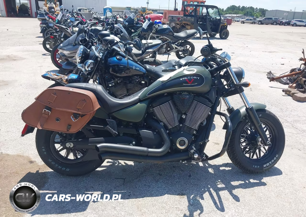 2016 Victory Motorcycles Gunner VIN:5VPLB36NXG3052483 - 12
